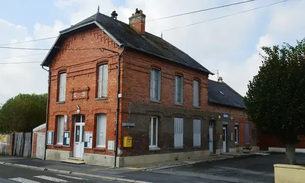 Monte Escalier 02 Installateur monte escalier Barenton-Bugny