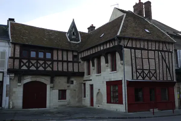 Monte Escalier 02 Installateur monte escalier Braine